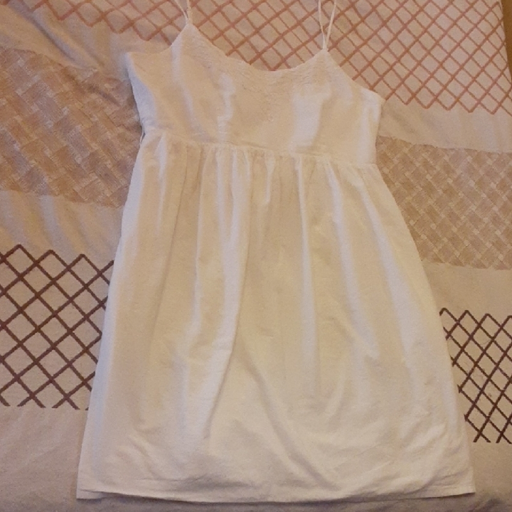 Elegant White Midi Dress